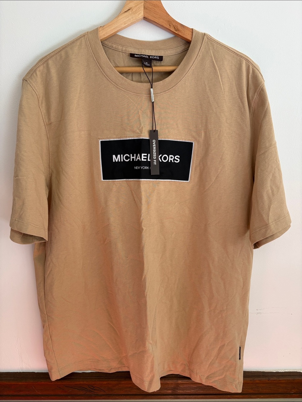 Michael Kors Oversized Men’s Tan Logo Crewneck T-Shirt size medium